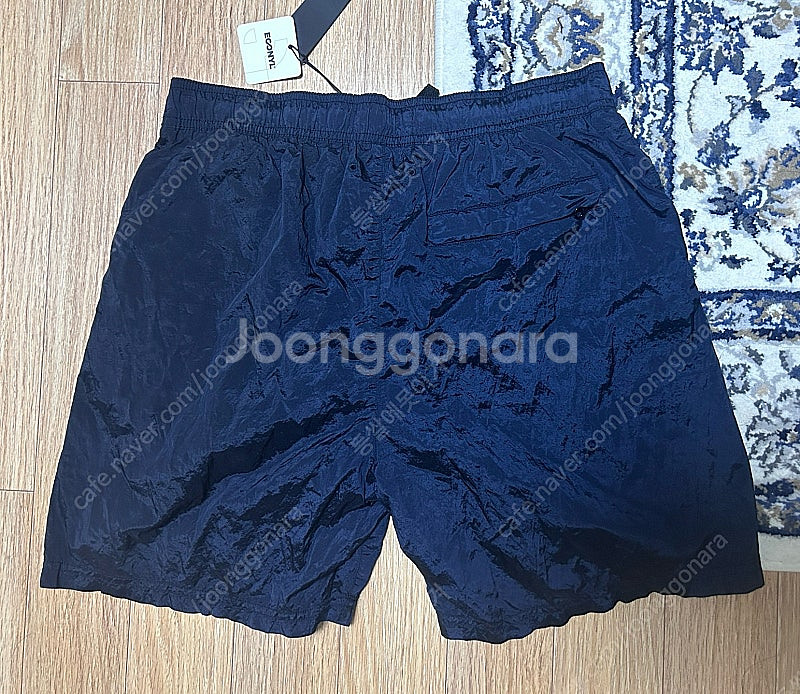 [새제품] 스톤아일랜드 나일론 메탈 반바지 M--1