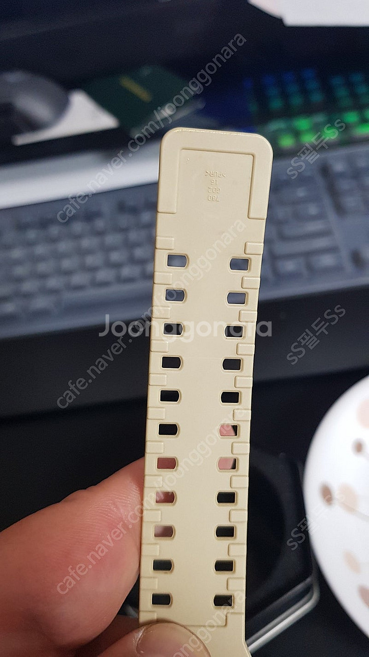(거의새것) 지샥 / GA-110CS (아이언맨) 팝니...--5