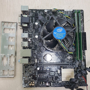 i5 7500 + ASUS H110M-K 8G램(4G+4G) 팝니다.