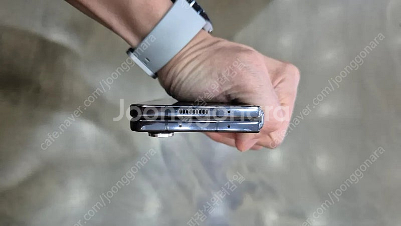 폴드5 512검정 팝니다.--8