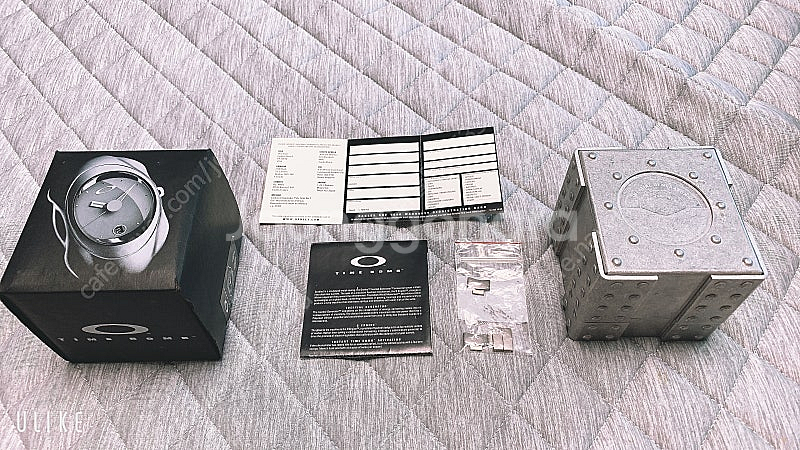 오클리 타임밤 카본 풀박스--1