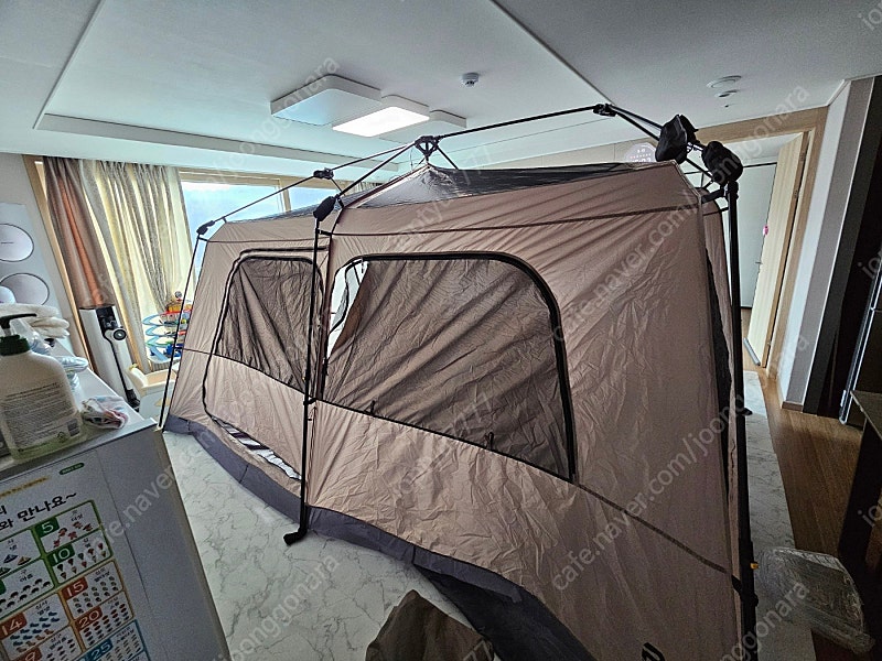 로티캠프 힐하우스 원터치 텐트 및 캠핑 용품