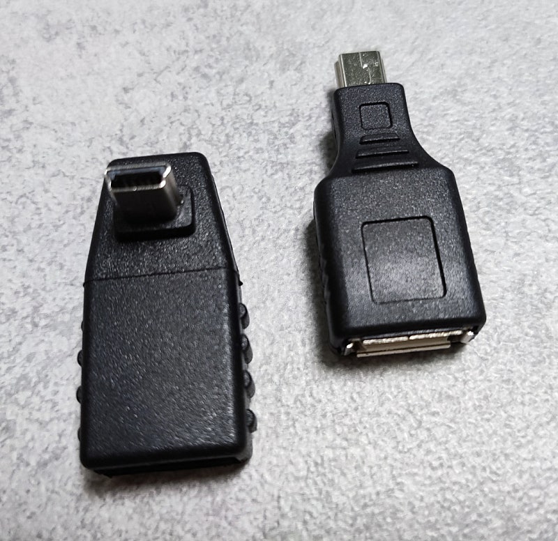 새제품 미니USB to USB 젠더 2가지 형태 일괄 배송비포함 1만원 팝니다.