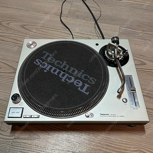 Technics 테크닉스 SL-1200 MK5 실버 1대 판매합니다