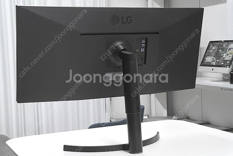 LG 울트라와이드 34WN750 팝니다.--7