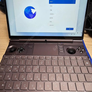 GPD WINMAX2 7840U 64램 2테라 판매합니다