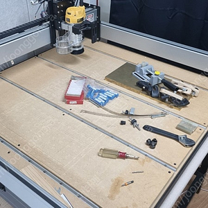 shapeoko 3 XXL (라우터+테이블포함) 거의 새상품 판매합니다