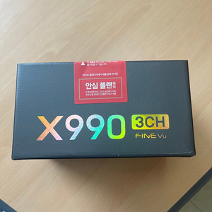 파인뷰 블랙박스x990 3채널 64g신품팝니다