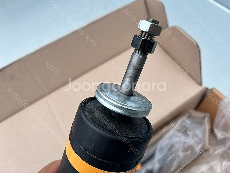 기아 봉고3 1톤 LPG 순정 쇼바 팝니다.--1