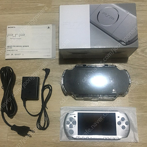 정발 PSP-3005 미스틱 실버 판매합니다.