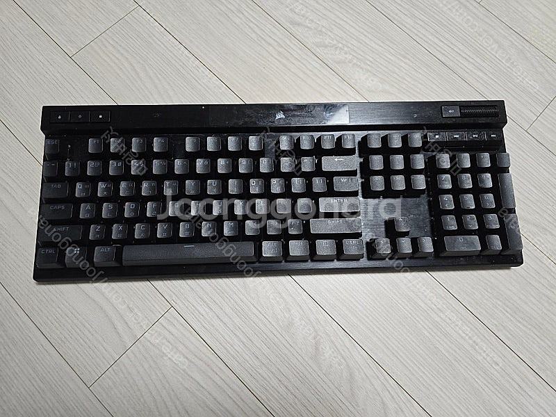 커세어 k70 갈축 키보드 팝니다--0