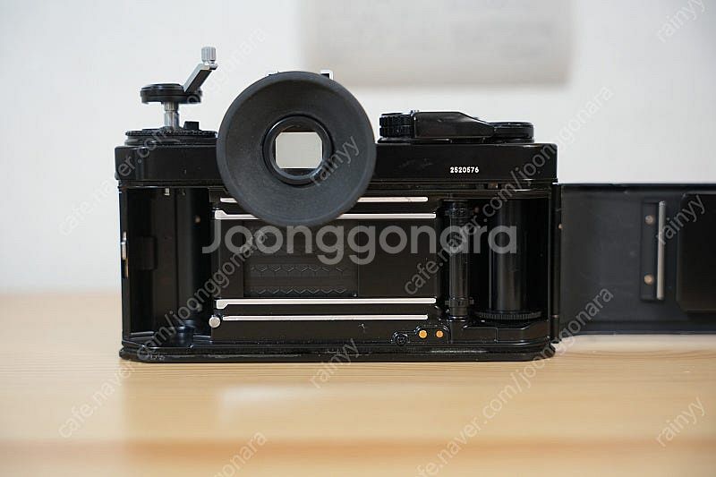 니콘 FE2 블랙 S급 후기시리얼 + 50.8 + 일마...--5