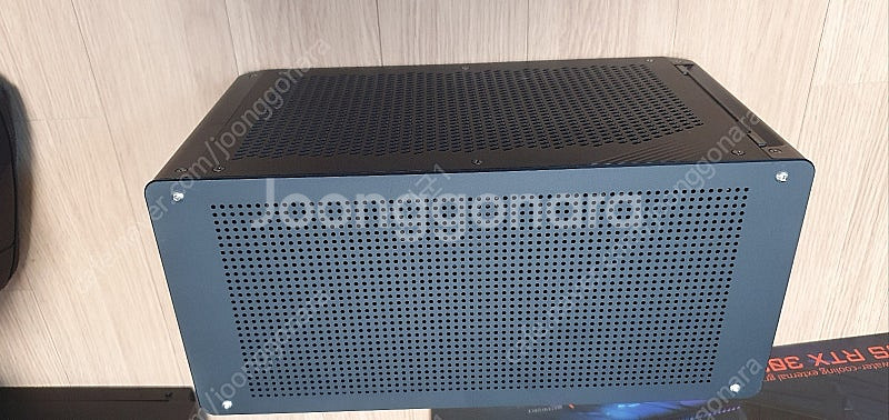 기가바이트 어로스 RTX 3090 게아망박스 팝니다 보...--4