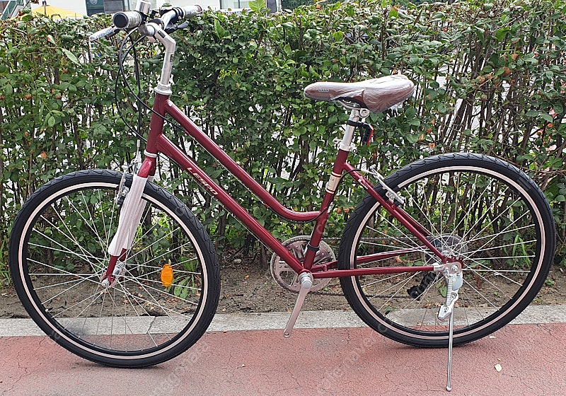 삼천리 23년식 펠릭스 26인치 하이브리드형 자전거 새제품 싸게 판매합니다.