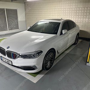 BMW 520d 20년식 럭셔리 화이트 풀옵션