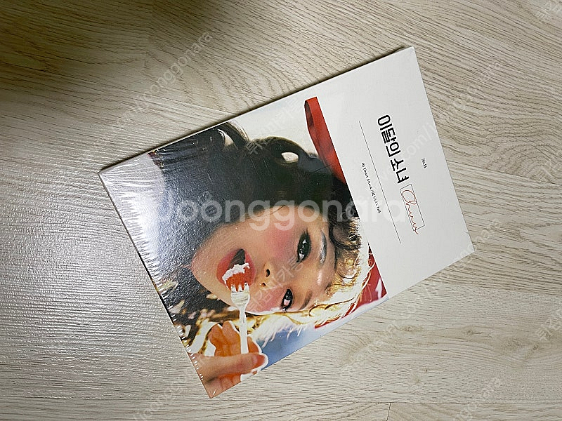 이달의 소녀 츄 솔로 미개봉앨범 판매합니다--0