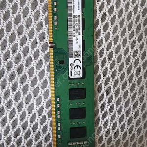 Ddr3 8g 12800 개당 (12000원 x2개 일괄팝니다)