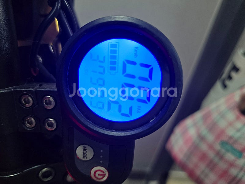 위페드 폴드 1 판매합니다.--0