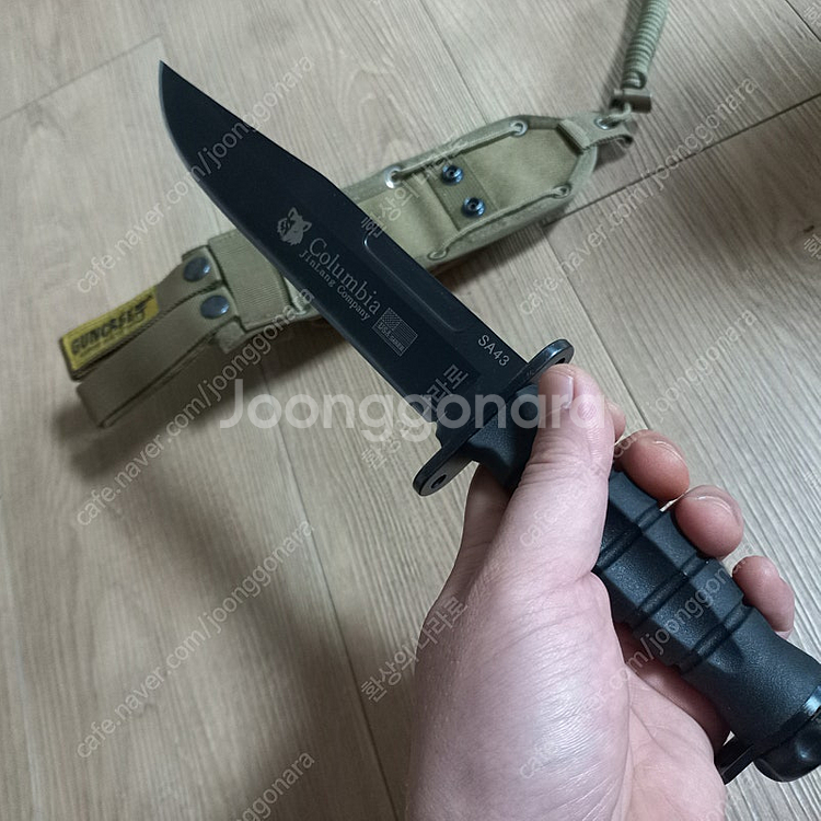 콜롬비아 나이프 팝니다.(캠핑 군용)--3