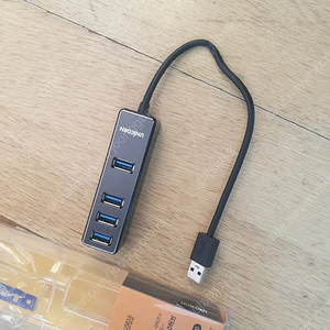 usb 3.0 지원 멀티 허브 4포트 팝니다