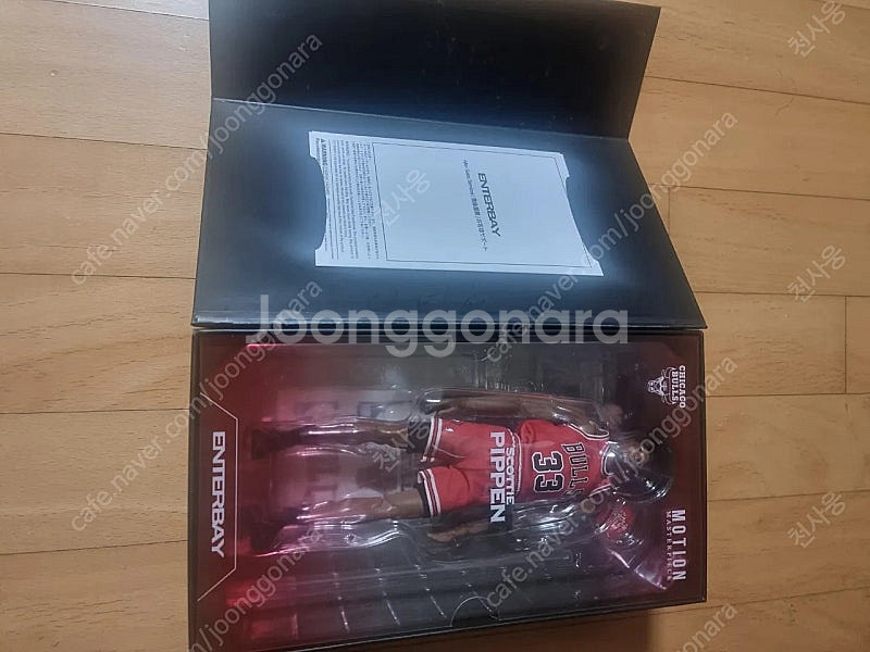 엔터베이 조던,피펜,로드맨 1/9스케일 판매합니다. 390,000원--5