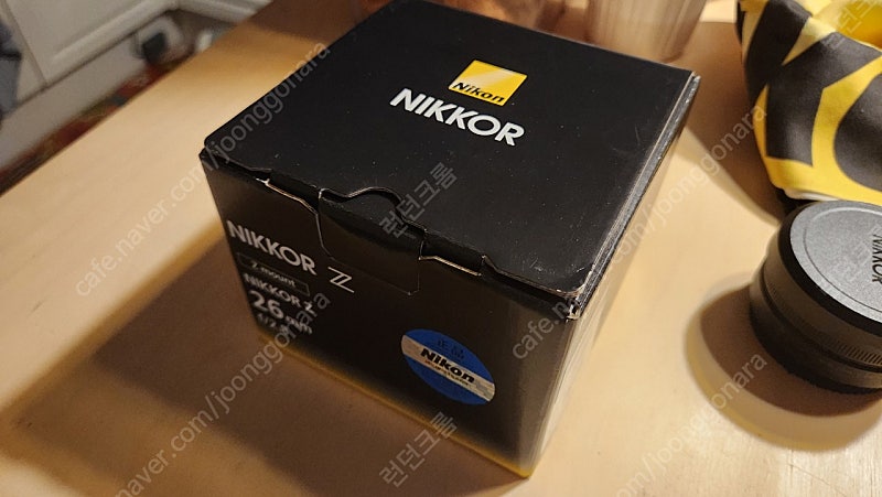 니콘 26mm 2.8 렌즈 풀프레임 팬케익