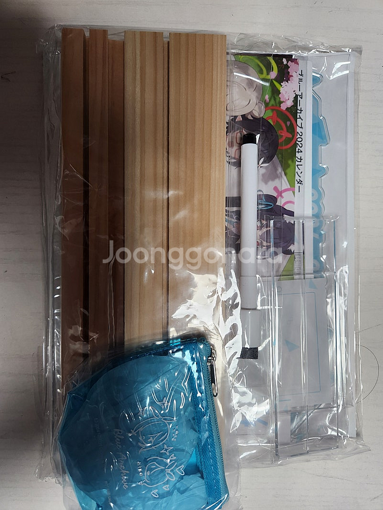 블루아카이브 3주년 아크릴 탁상 달력 팝니다--0