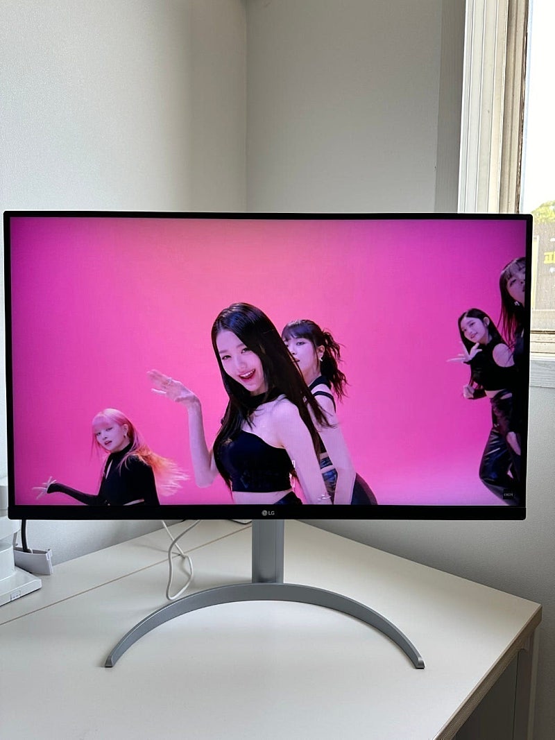 LG 4K 모니터 32인치 32UP830 42만