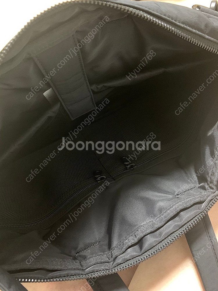 마지언타이틀 에이엠케이스 03 블랙 색상 판매합니다--6