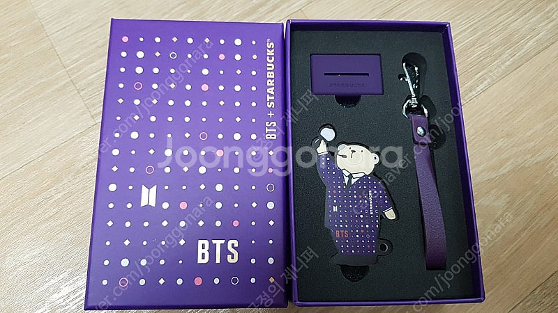 스타벅스 BTS 타탄 체크파우치, BTS 퍼플베어리 카...--7