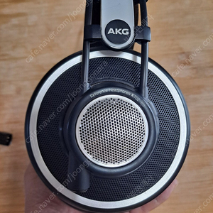 akg K702팝니다. Xlr 케이블 포함 택포가 8만