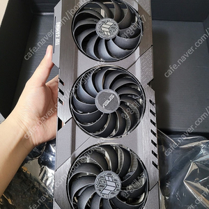 라데온 RX6800 16G TUF 그래픽카드