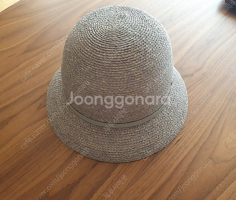 헬렌카민스키 베사6--0