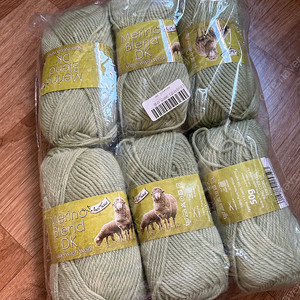 메리노블렌드 DK 뜨개실 털실 판매합니다