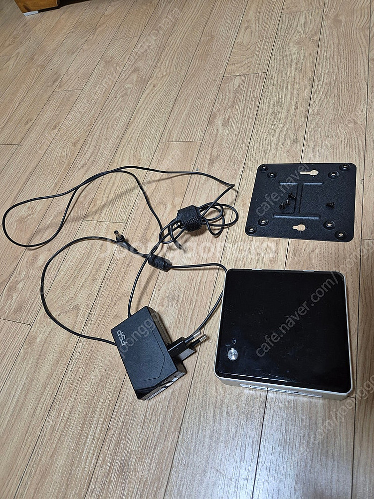 인텔 미니컴퓨터 NUC NUC6i3syk--5
