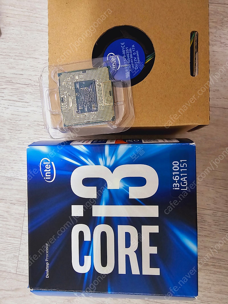 I3-6100 cpu, 삼성램 4기가 pc4-2133 2개, 쿨러마스터 쿨러, 메인보드