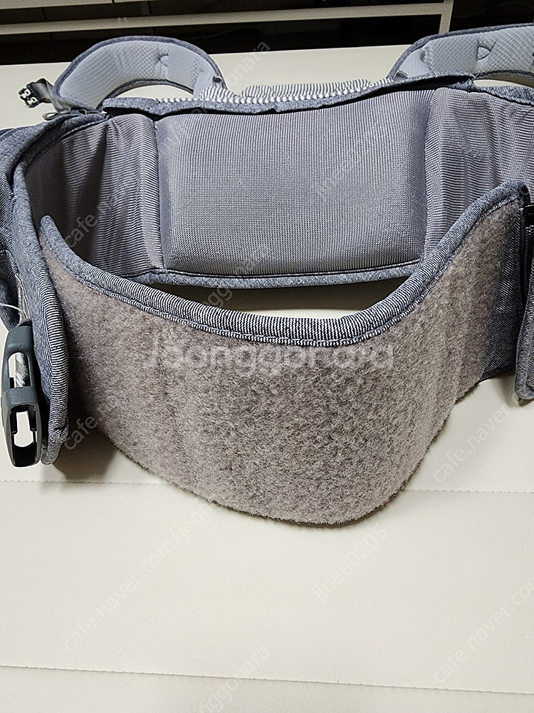 포그내 아기띠와 구스워머 판매합니다.--2