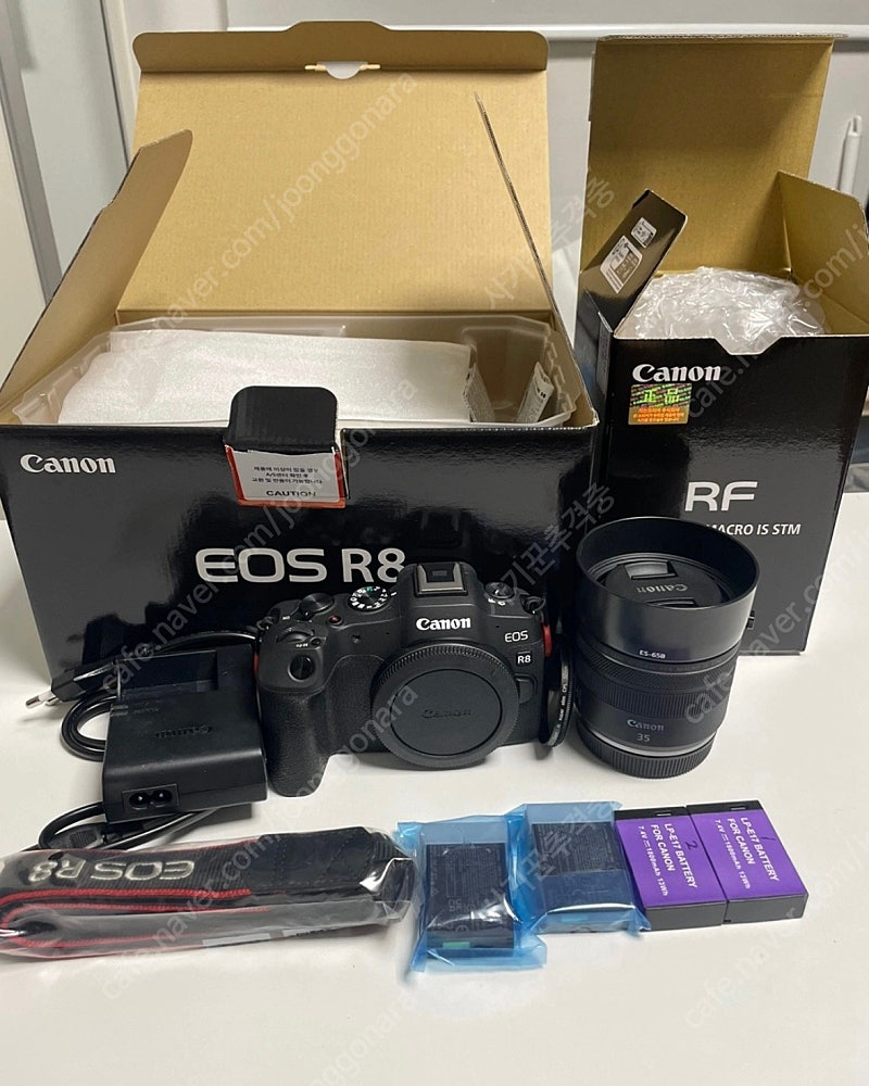 캐논 미러리스 풀프레임 카메라 EOS R8 + RF35mm F1.8