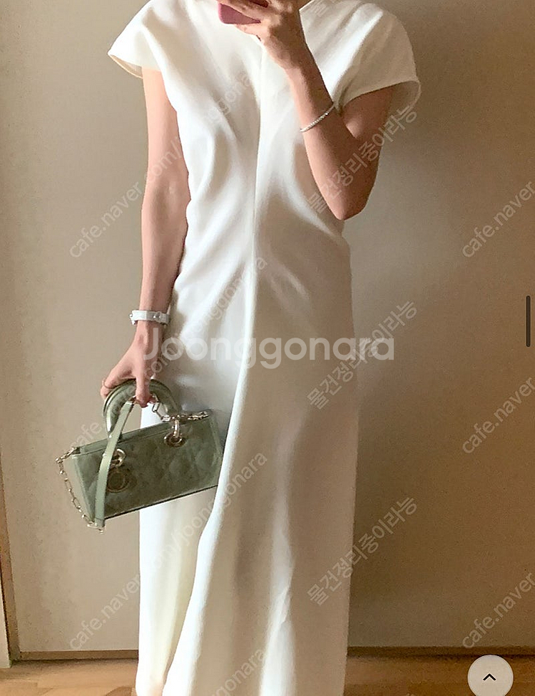 어라운드율 테이원피스 크림색상 M(저)<-> L사이즈로 교환하실분--0