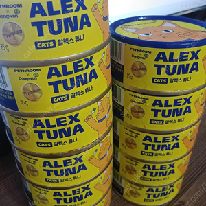 페스룸 고양이 캔, 트릿 팝니다