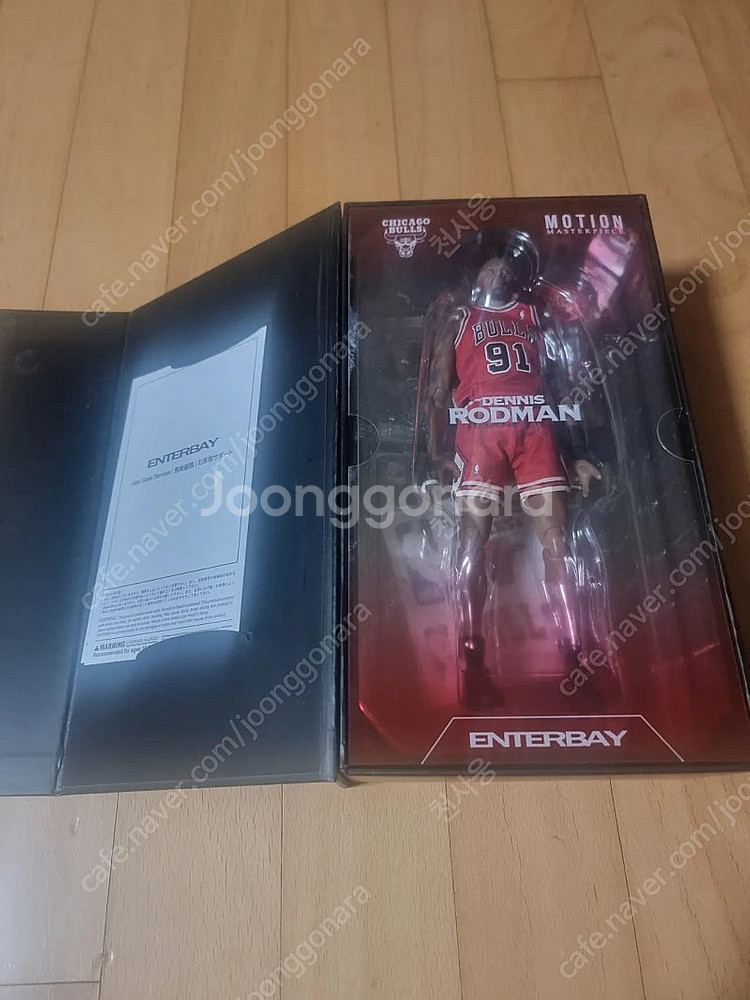 엔터베이 조던,피펜,로드맨 1/9스케일 판매합니다. 390,000원--1