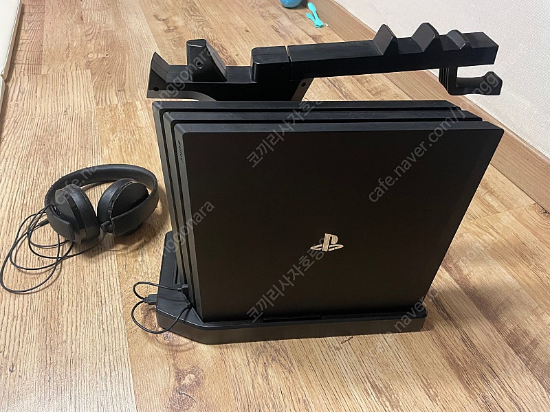 ps4 프로 1테라 판매합니다