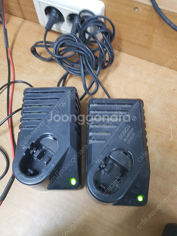 보쉬 AL1411DV 충전기--0