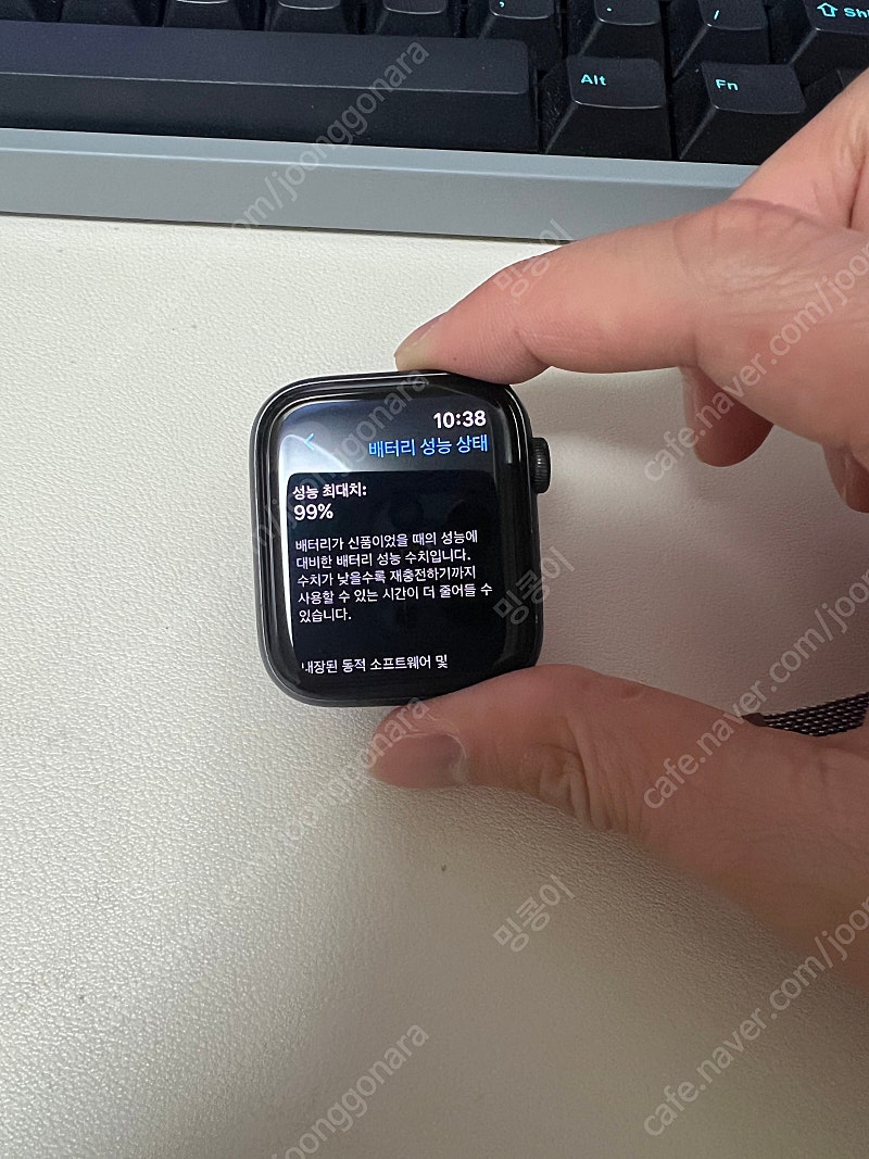 애플워치 SE 1세대 44mm GPS 스페이스 그레이 팝니다.(스뎅 스트랩 포함)