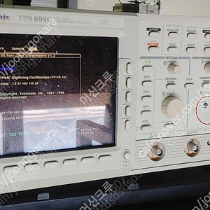 텍트로닉스 Tektronix TDS 694c 3ghz OSCILLOSCOPE