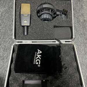 Akg c414 XLll 판매합니다 (풀박스)