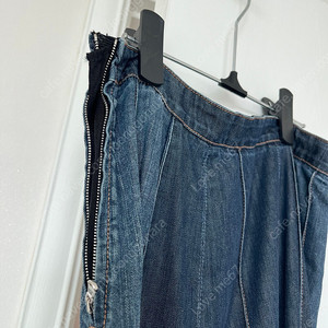 (가격내림!!)더캐시미어 청스커트