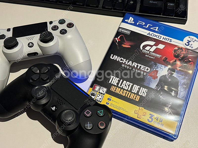 플레이스테이션4 플스4 + 게임 3개 판매--1