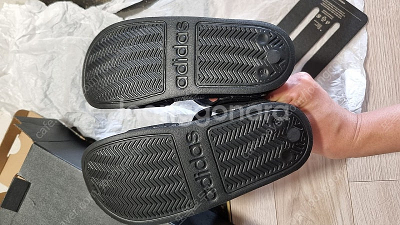 유아 아디다스 샌들 새상품 190 아딜렛블랙--3