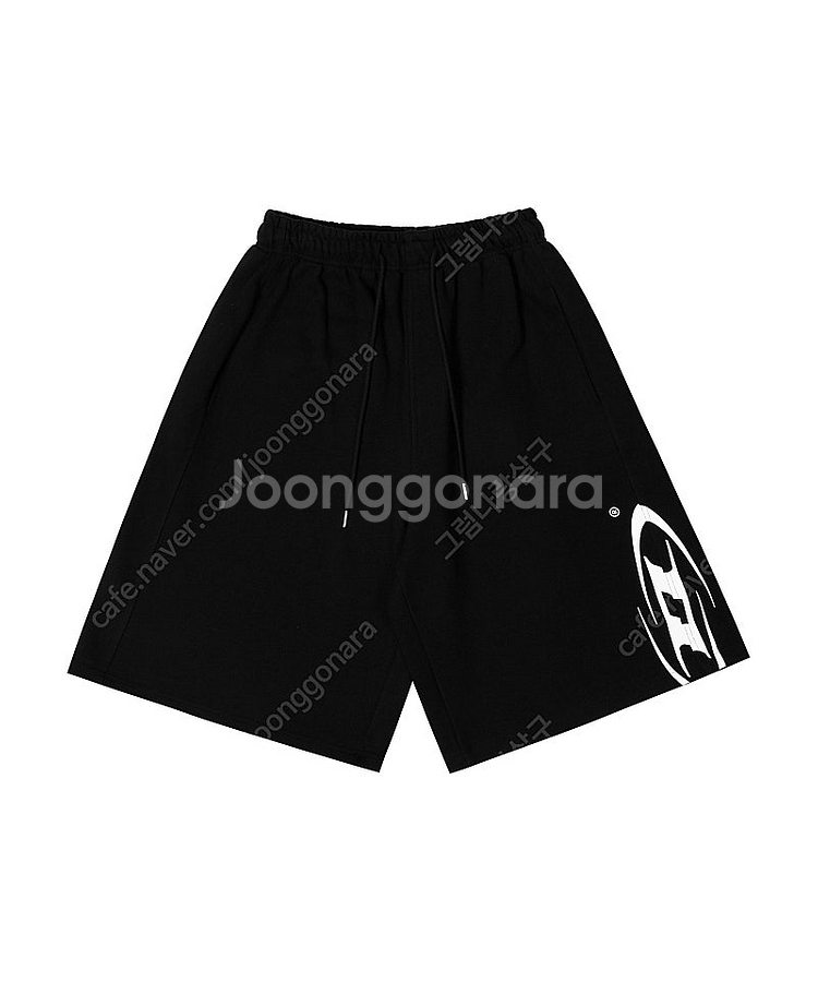 본투윈 반바지 상의 여러개팝니다.--1